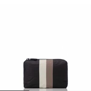 ALOHA Collection Mini Pouch – Le Voyageur (Caffé on Black) – NWT